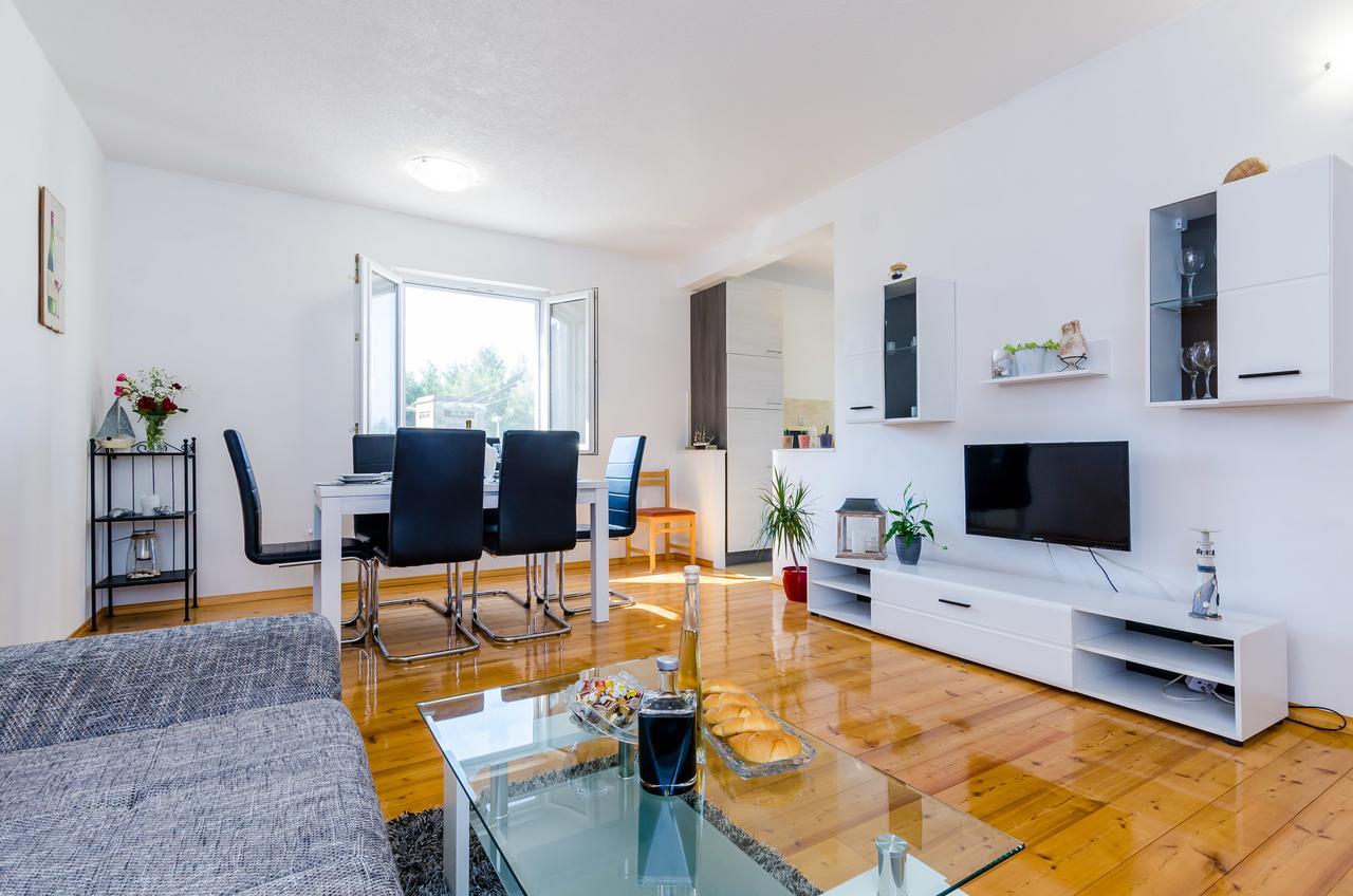 Apartment & Rooms Mazdin Banići Dış mekan fotoğraf